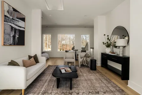 $8,250,000 | 3976 New Highway 96 West, Franklin, TN 37064