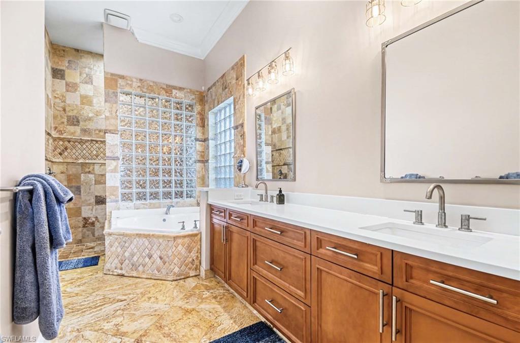 1139 Michigan Avenue Naples, FL 34103 - Photo 11 of 20