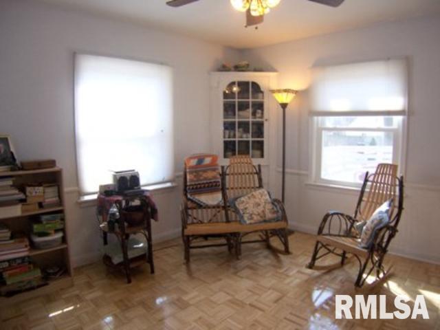 3315 Middle Road Davenport, IA 52803 - Photo 3 of 9 Gallery Image 3