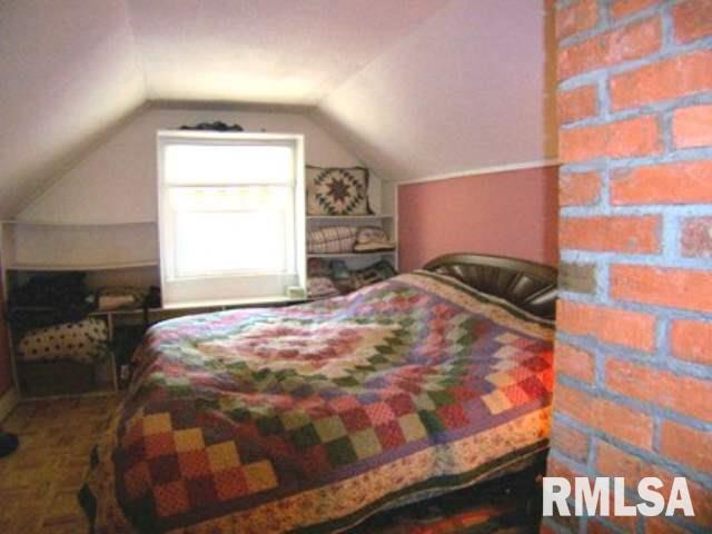3315 Middle Road Davenport, IA 52803 - Photo 7 of 9 Gallery Image 7