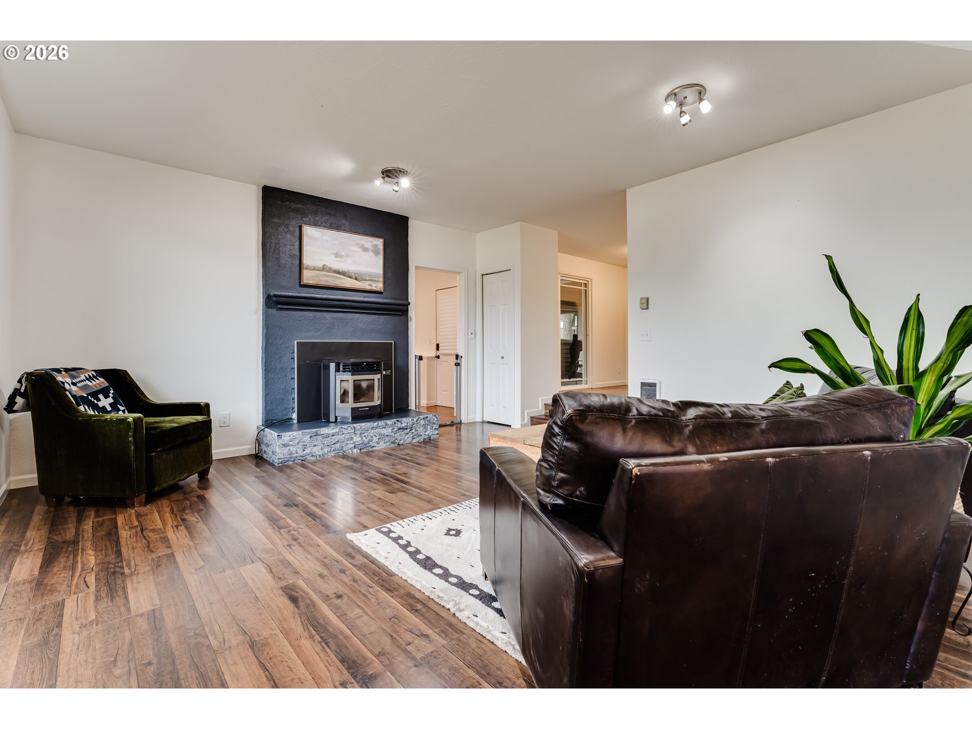26718 Cantrell Road Eugene, OR 97402 - Photo 13 of 41