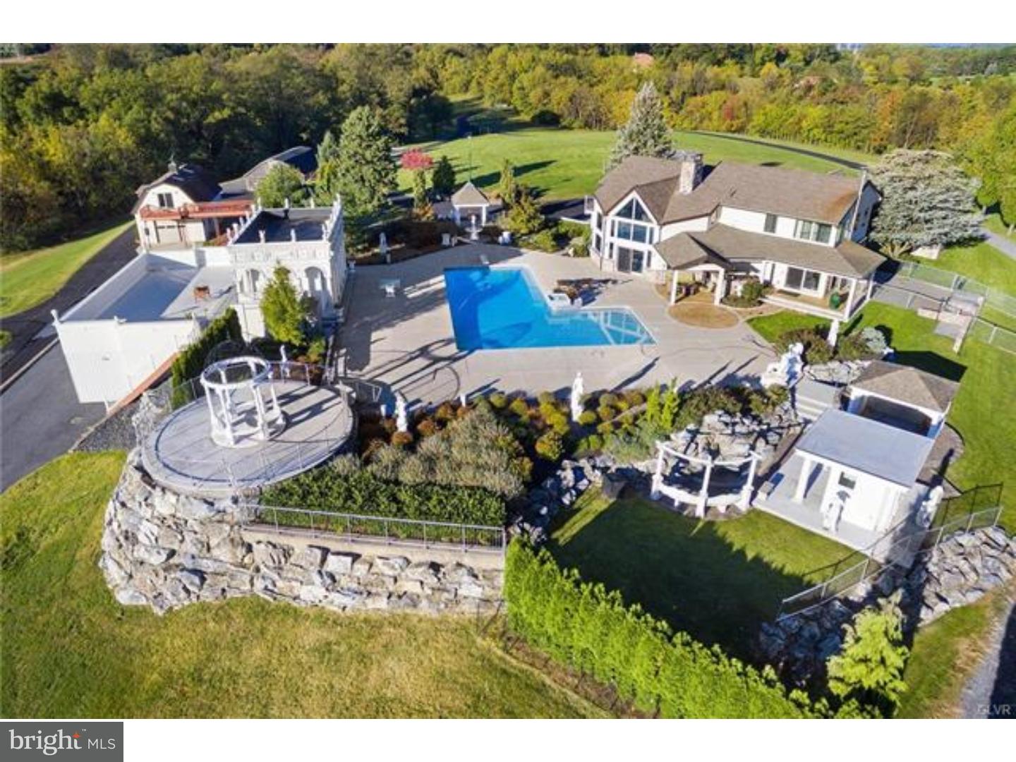 2132 Ranch Road Slatington, PA 18080 - Photo 3 of 26 Gallery Image 3