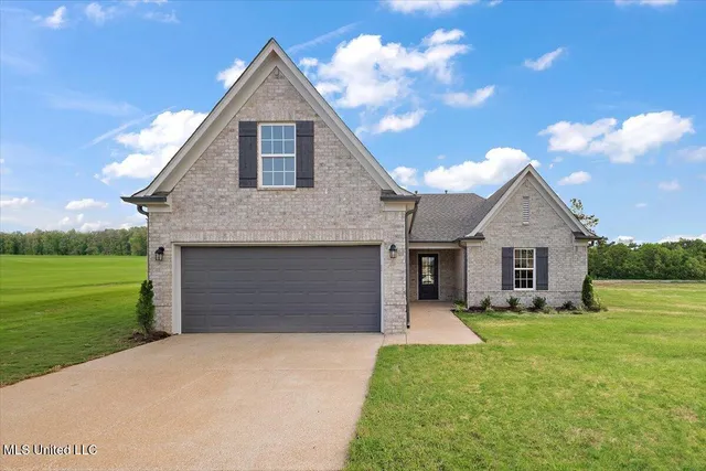 $316,900 | 13829 Wesley Banks Boulevard, Olive Branch, MS 38654
