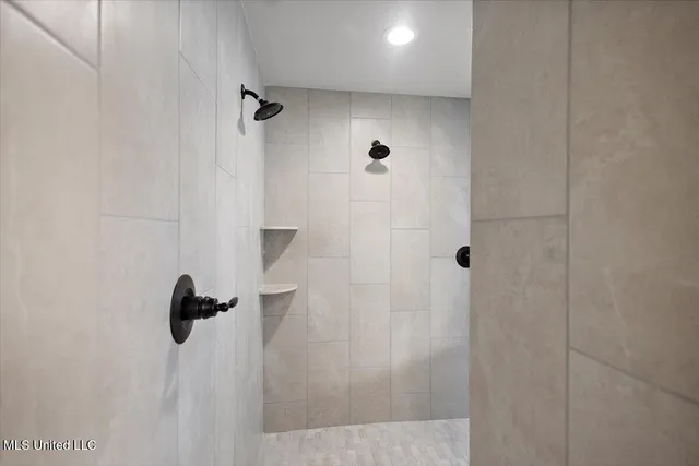 $316,900 | 13829 Wesley Banks Boulevard, Olive Branch, MS 38654