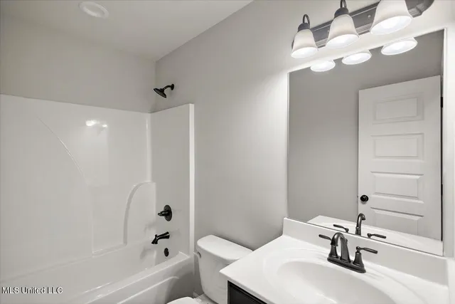 $316,900 | 13829 Wesley Banks Boulevard, Olive Branch, MS 38654