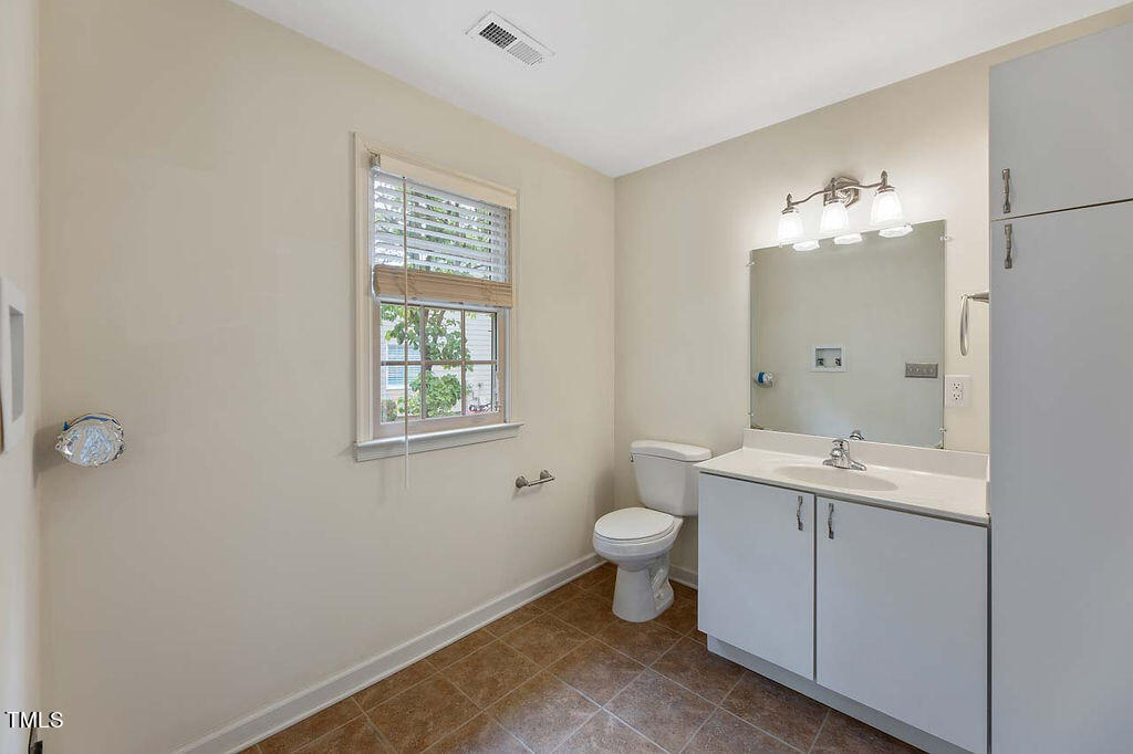 6444 Wynbrook Way Raleigh, NC 27612 - Photo 31 of 39 28