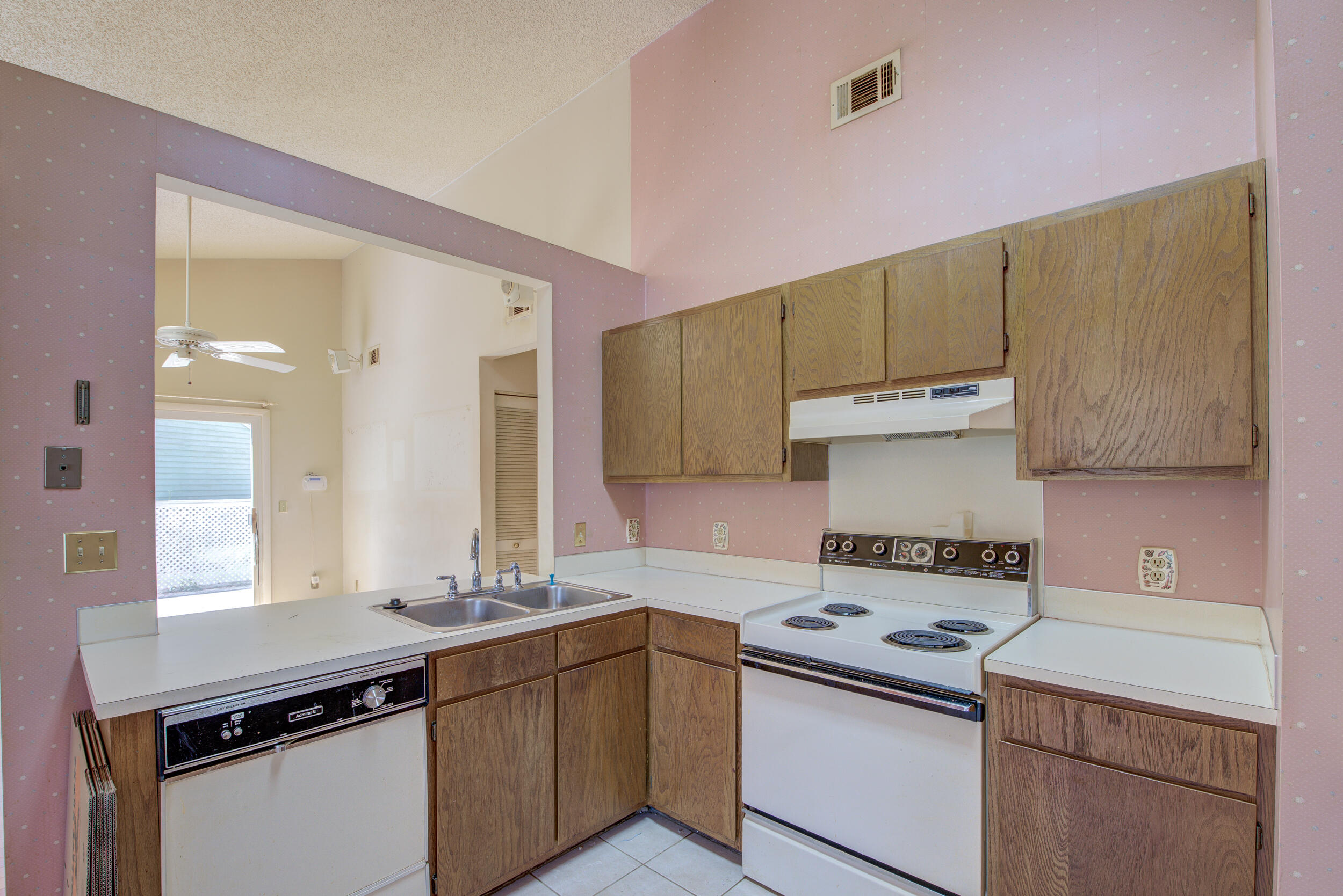 1139 Bellwood Road Charleston, SC 29412 - Photo 30 of 38 Gallery Image 30