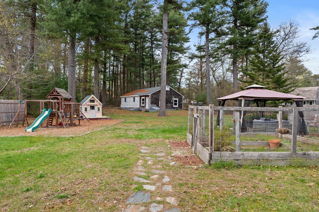37 Anderson Avenue Middleboro, MA 02346 - Photo 21 of 23