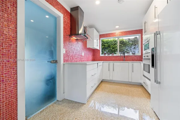 $5,800 | 2121 Red Road, Coral Gables, FL 33155