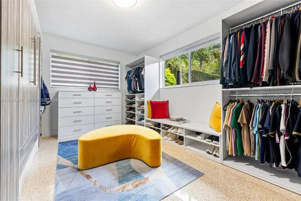 $5,800 | 2121 Red Road, Coral Gables, FL 33155