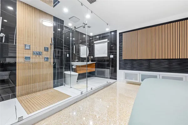 $5,800 | 2121 Red Road, Coral Gables, FL 33155