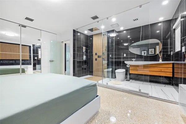 $5,800 | 2121 Red Road, Coral Gables, FL 33155