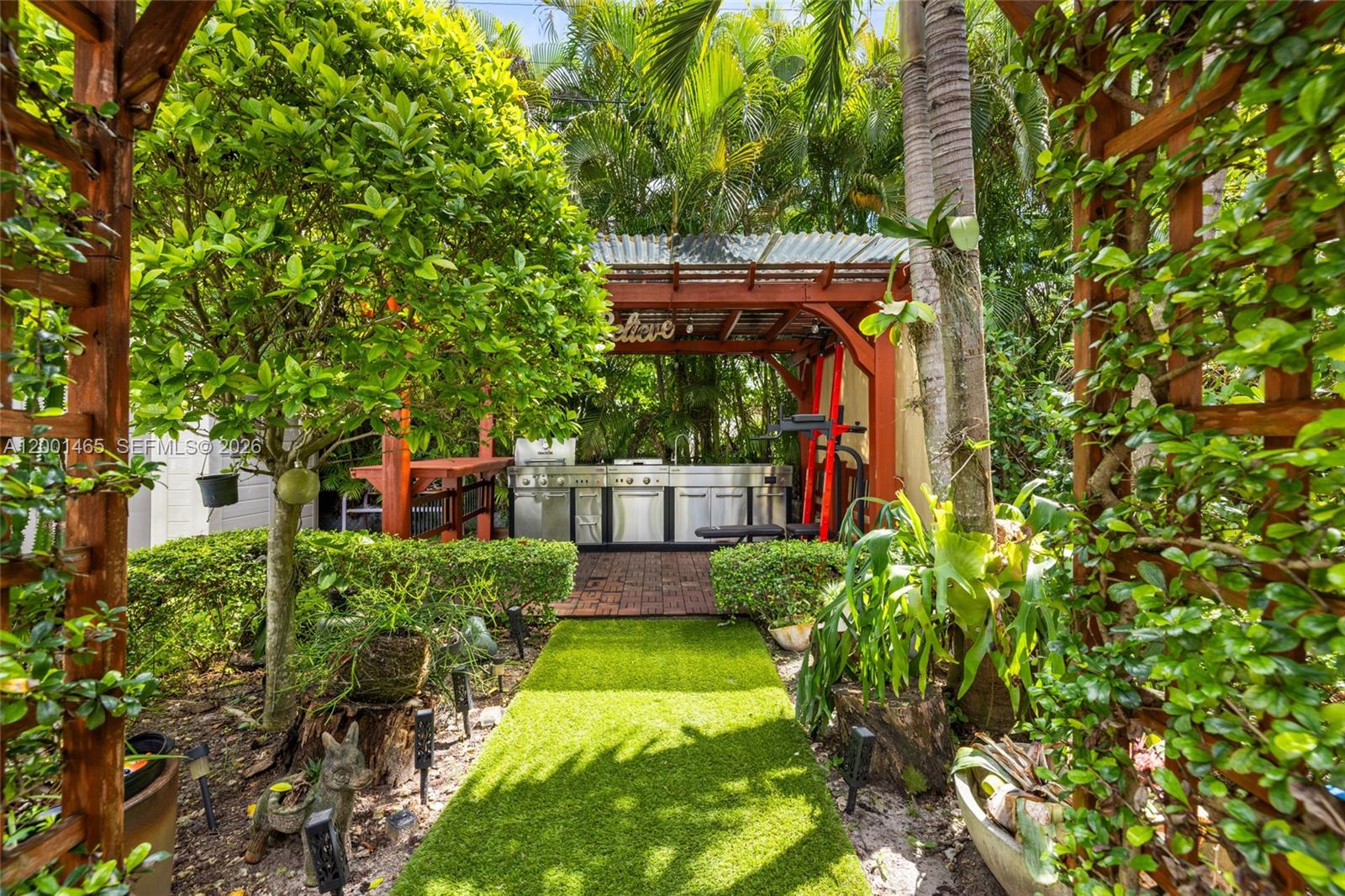 2121 Red Road Coral Gables, FL 33155 - Photo 23 of 37