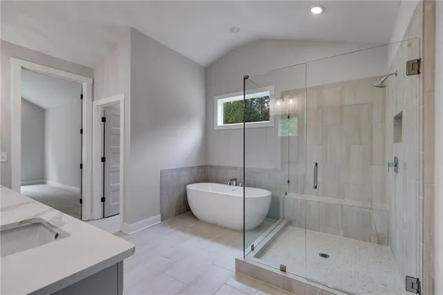 $759,914 | 662 Lake Cir Road, Buchanan, GA 30113