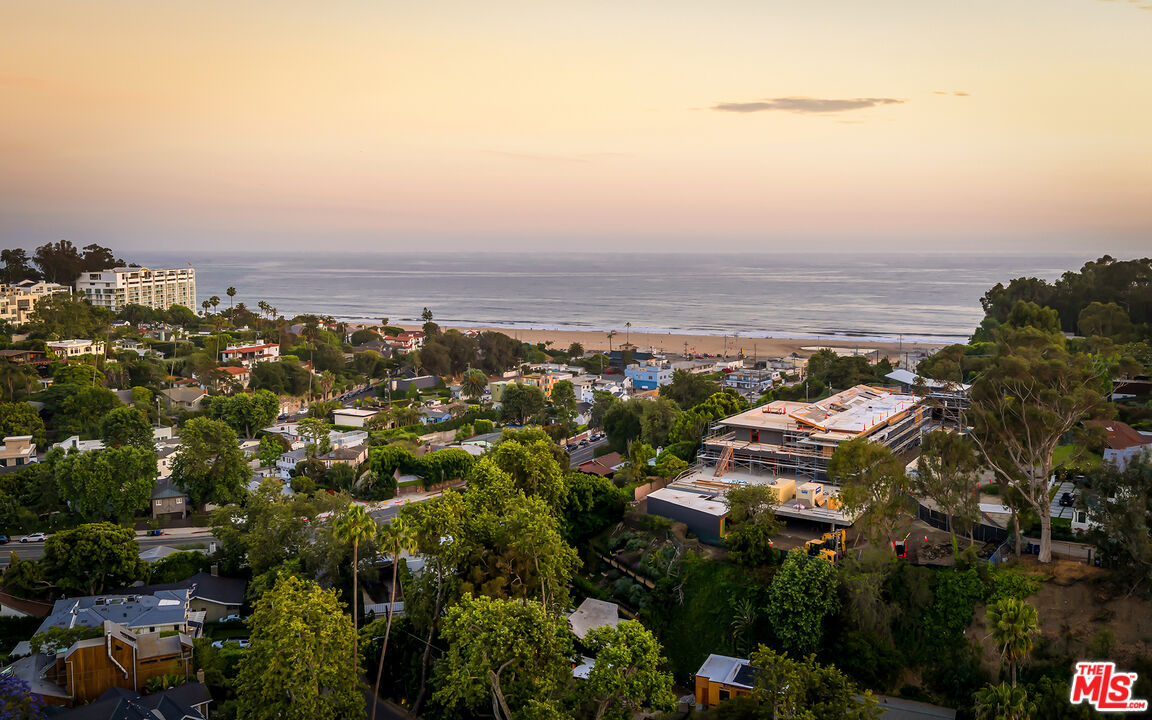 327 East Rustic Road Santa Monica, CA 90402 - Photo 37 of 37