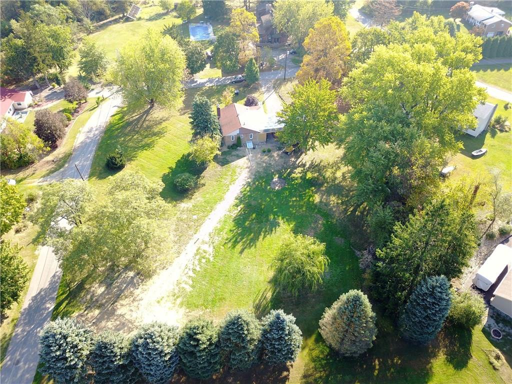 113 Howard Road Sewickley, PA 15143 - Photo 6 of 7 Plenty of room for expansion of the home, outdoor activities, outdoor kitchen, outdoor fireplace or garden. Your choice when you call it your own.