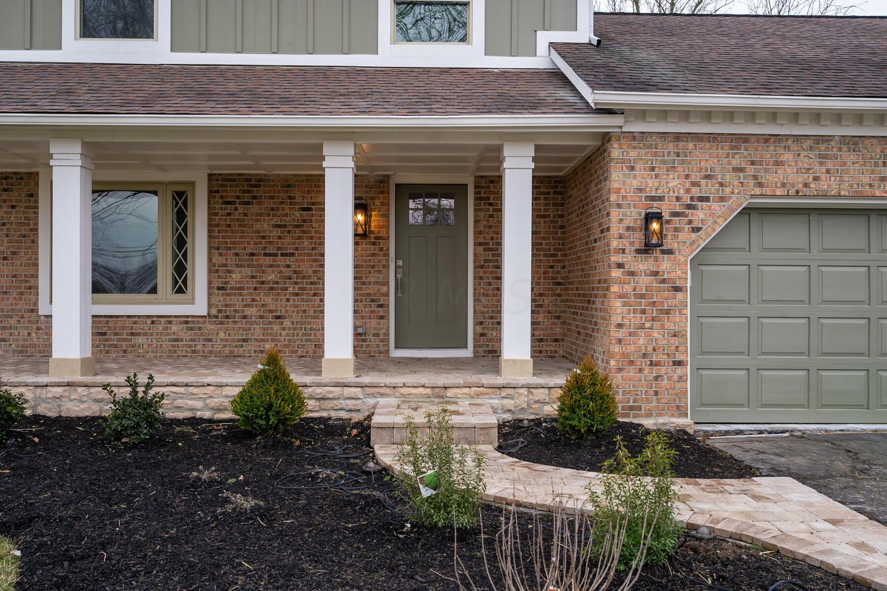 6001 Moore Road Delaware, OH 43015 - Photo 4 of 39 Paver Porch