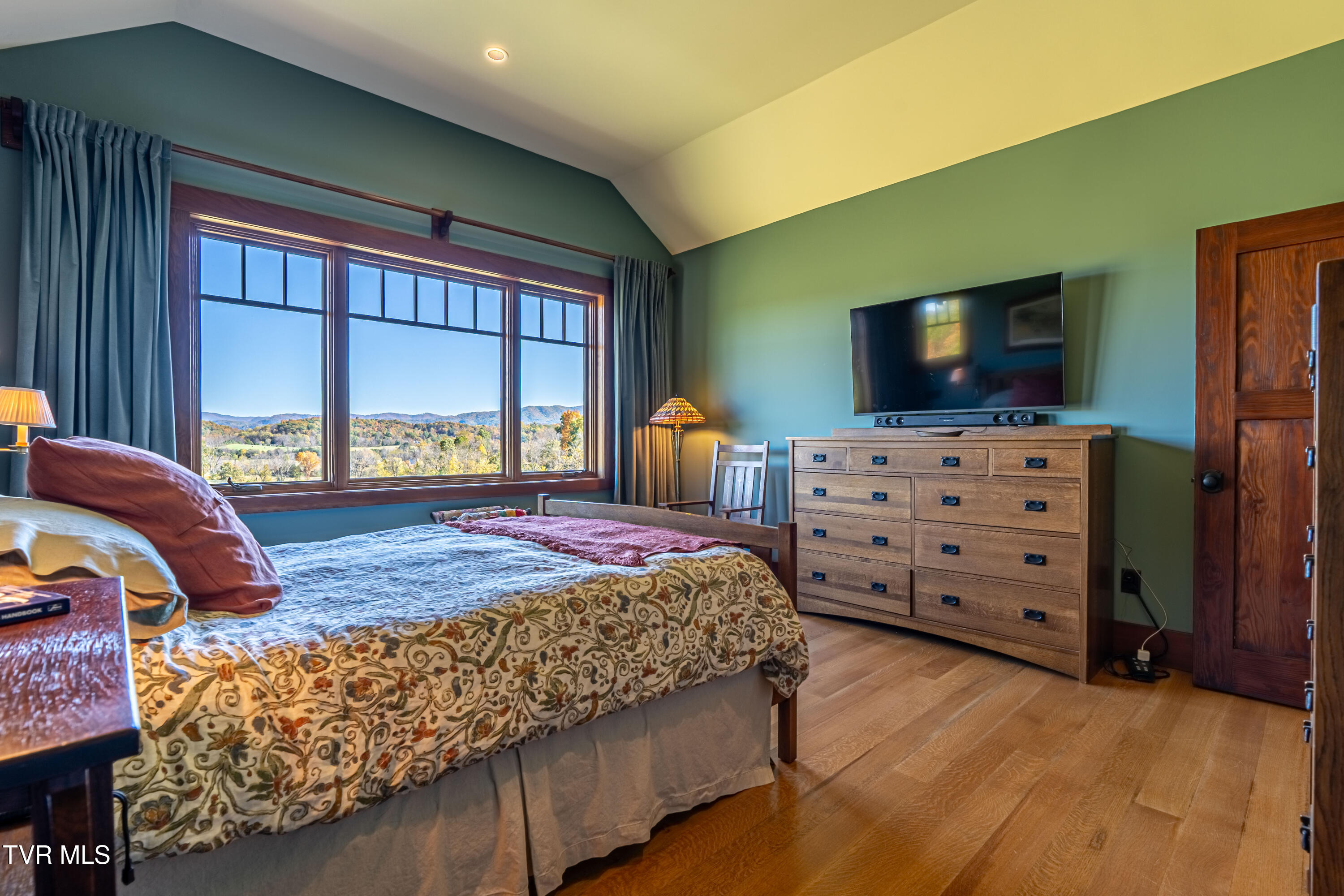 28120 Osceola Road Abingdon, VA 24211 - Photo 25 of 90 Primary Bedroom