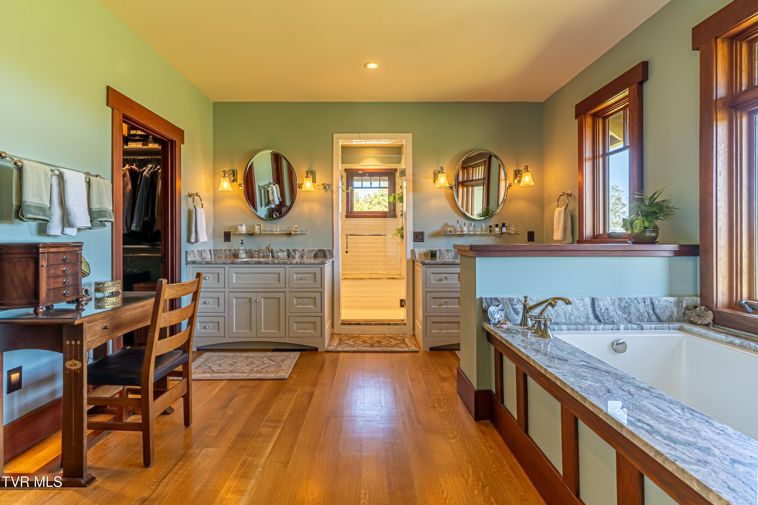 28120 Osceola Road Abingdon, VA 24211 - Photo 26 of 90 Primary luxury bath