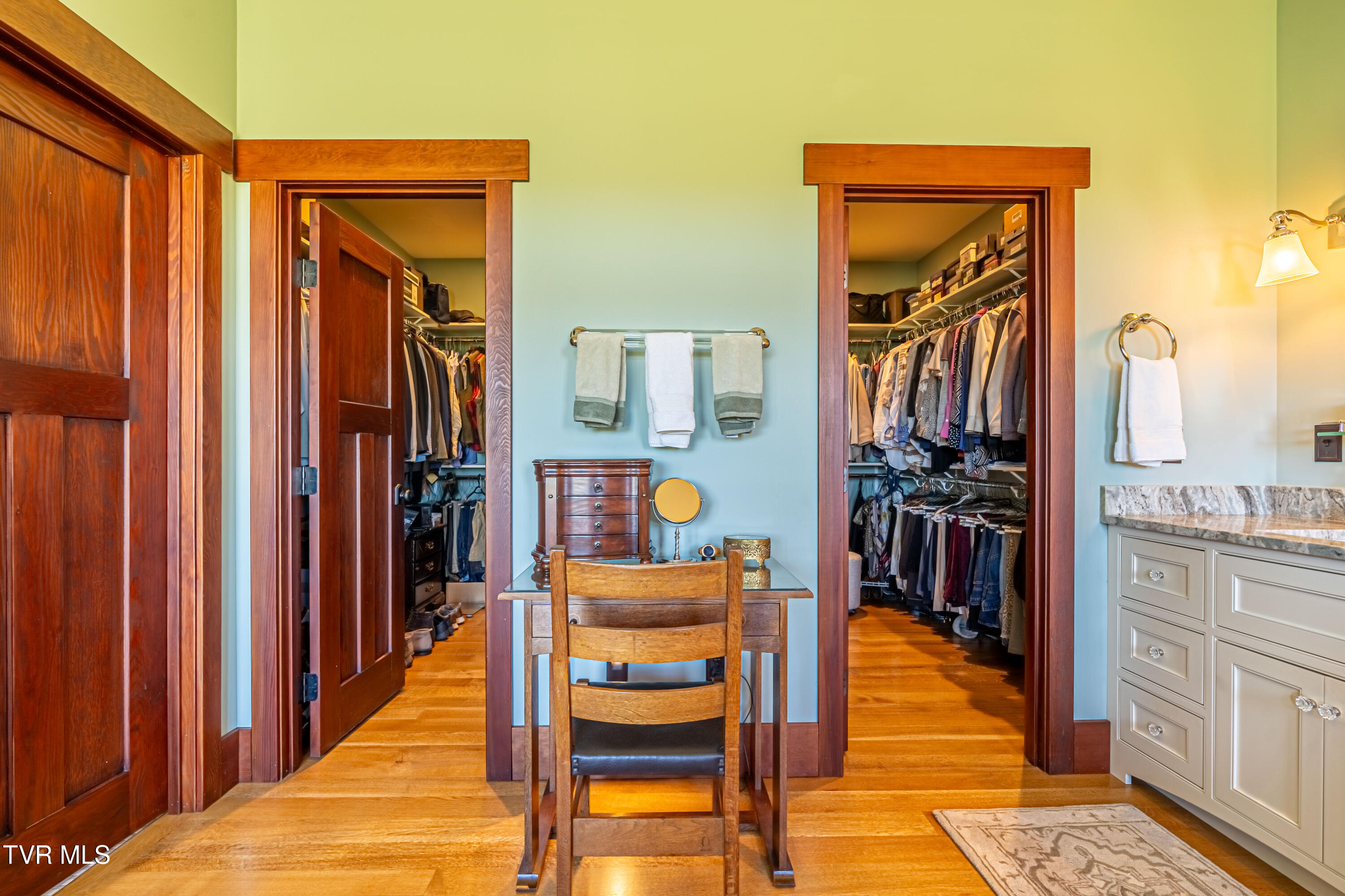 28120 Osceola Road Abingdon, VA 24211 - Photo 28 of 90 9' deep Walk in closets