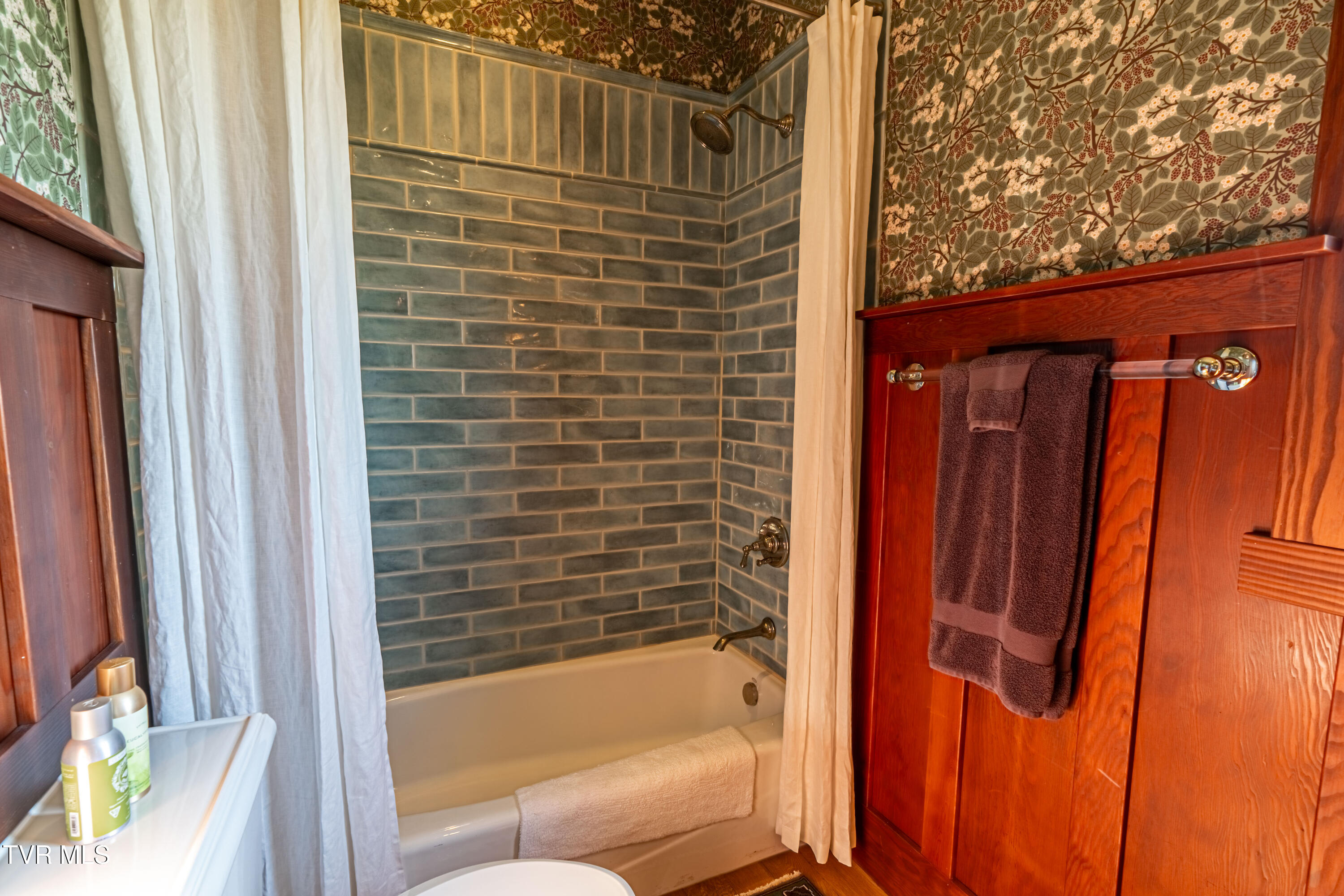 28120 Osceola Road Abingdon, VA 24211 - Photo 41 of 90 Bath 2