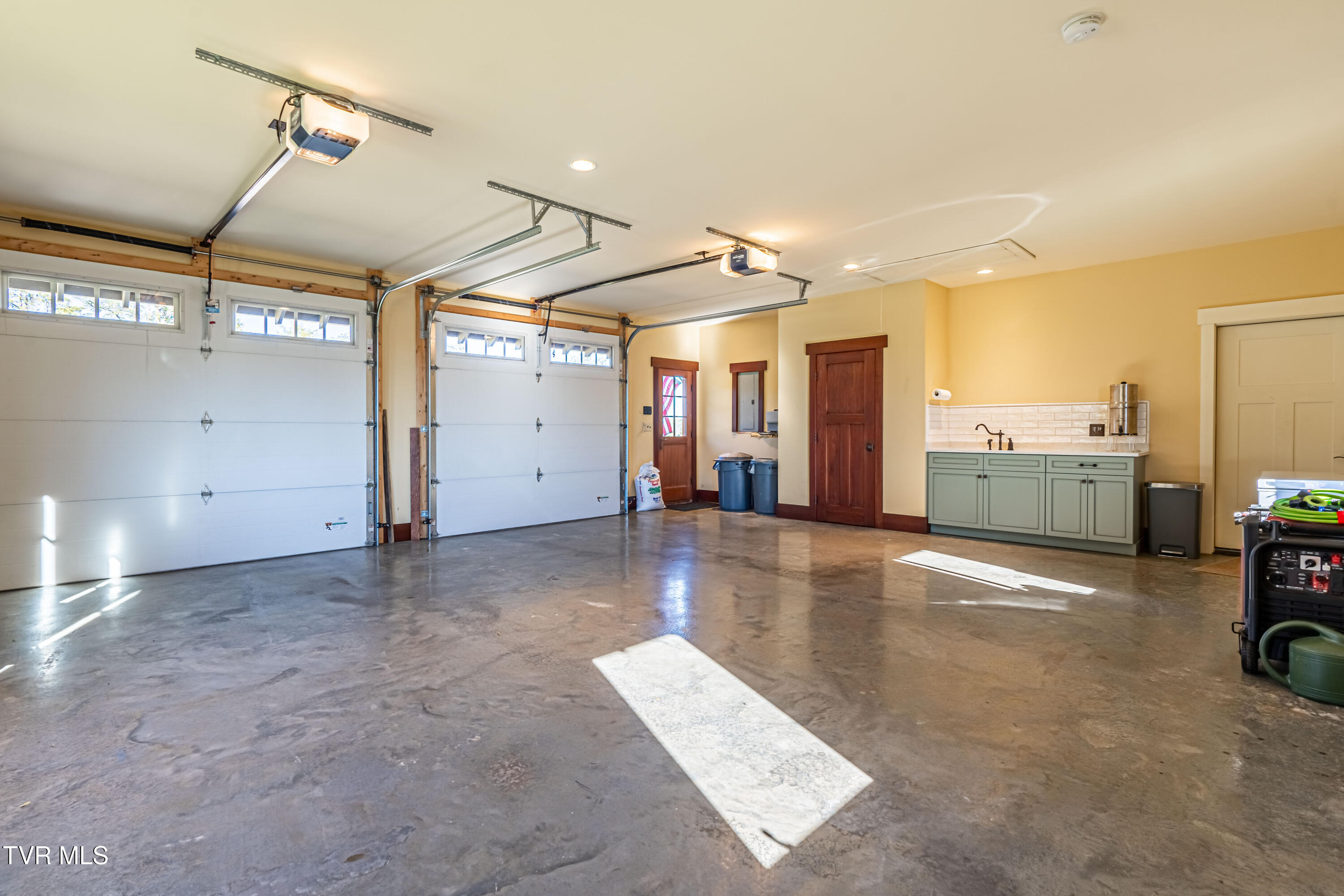 28120 Osceola Road Abingdon, VA 24211 - Photo 61 of 90 Oversized Garage