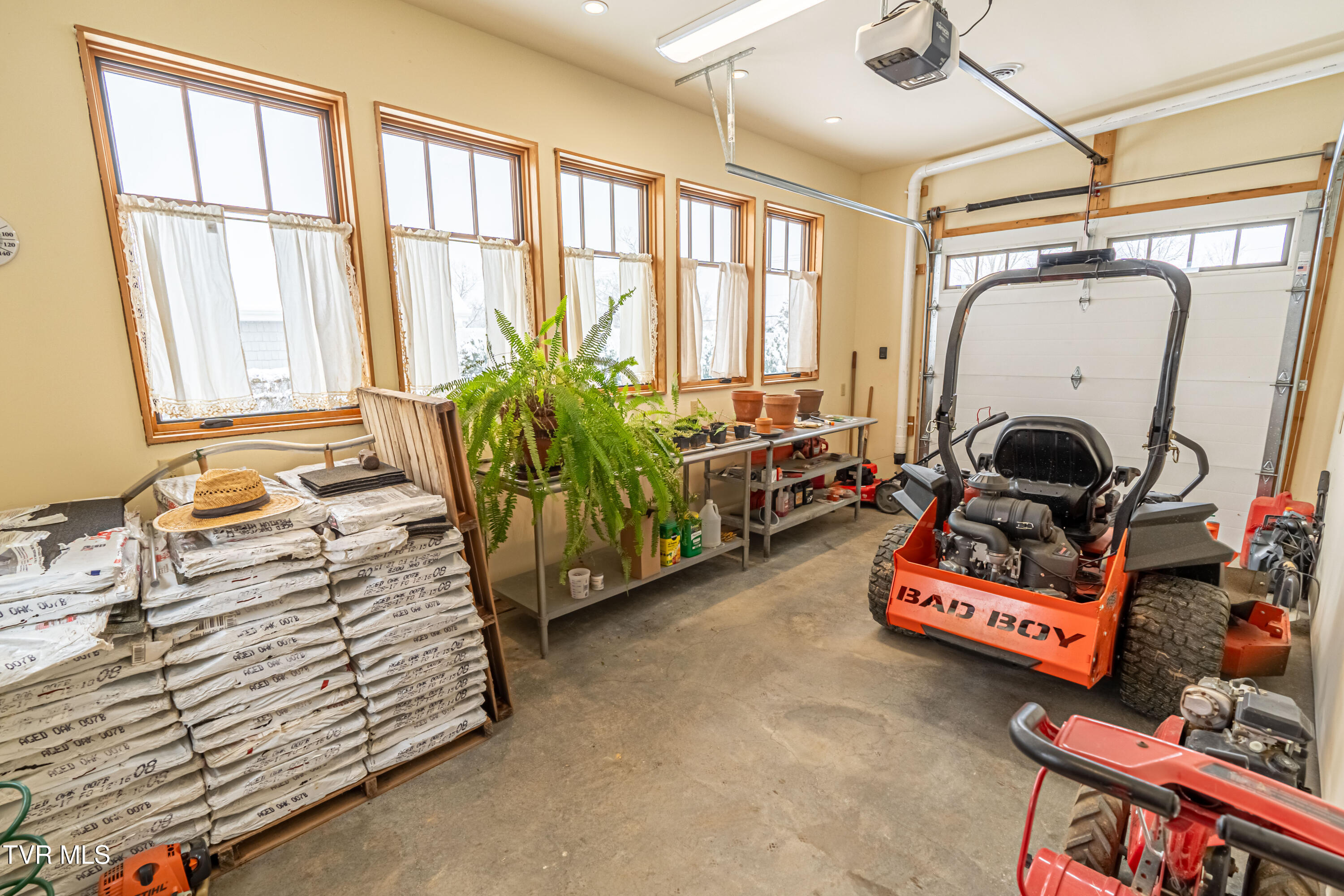 28120 Osceola Road Abingdon, VA 24211 - Photo 68 of 90 Greenhouse