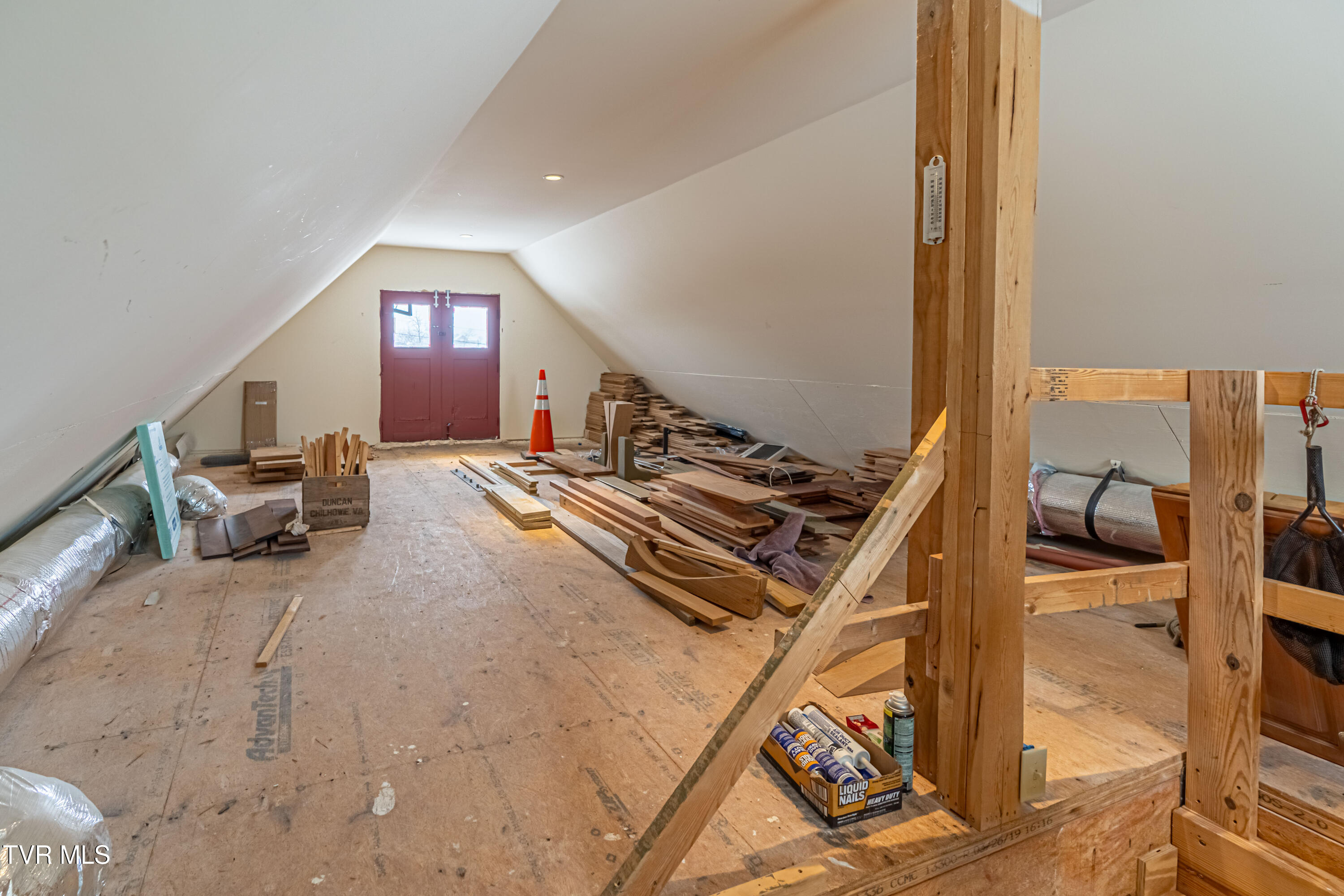 28120 Osceola Road Abingdon, VA 24211 - Photo 74 of 90 Attic over workshop