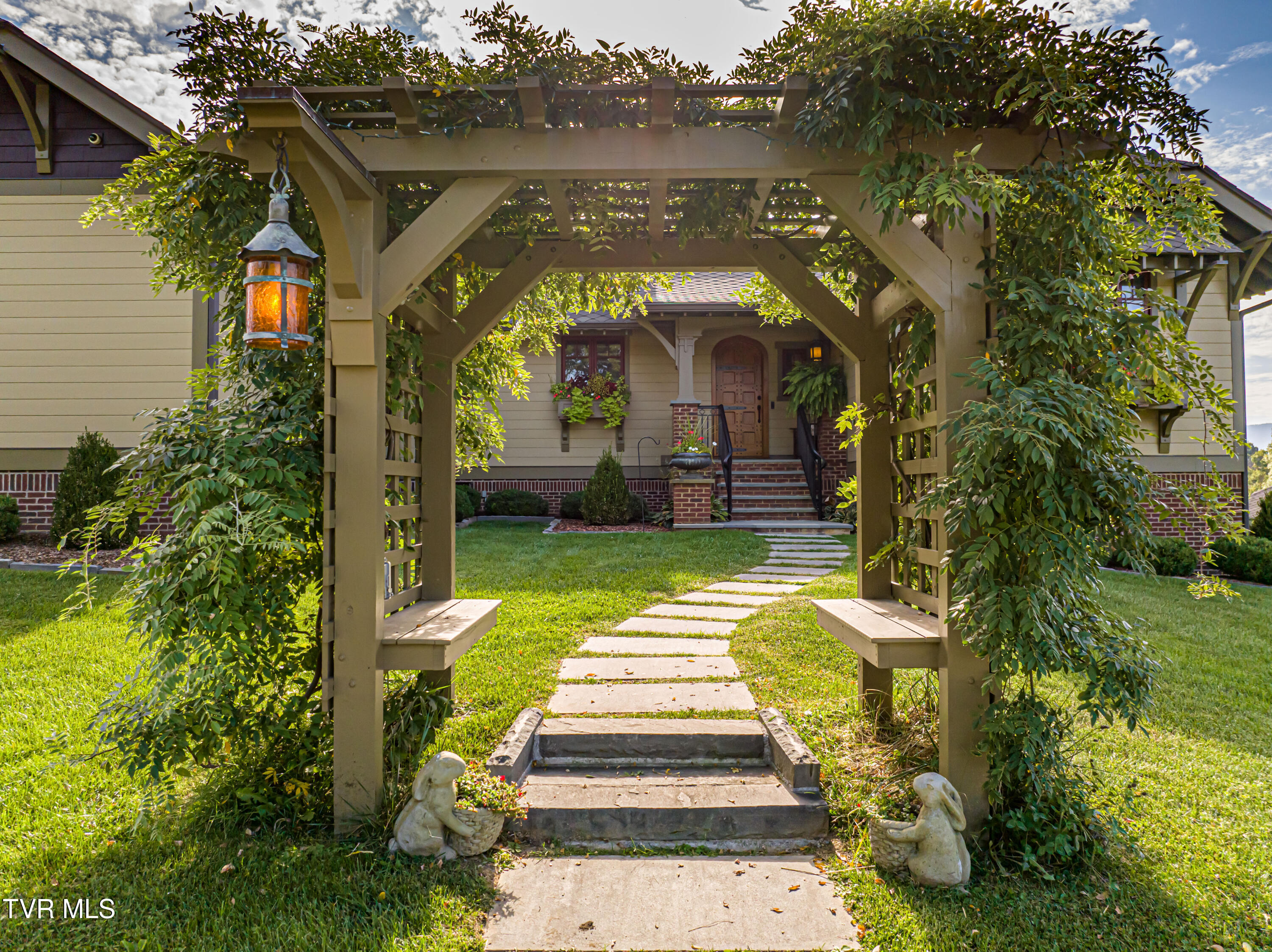 28120 Osceola Road Abingdon, VA 24211 - Photo 80 of 90 welcoming pergola