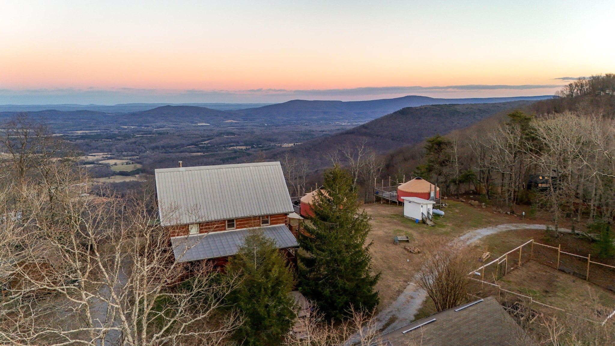 319 Lookout Drive Rising Fawn, GA 30738 - Photo 5 of 100