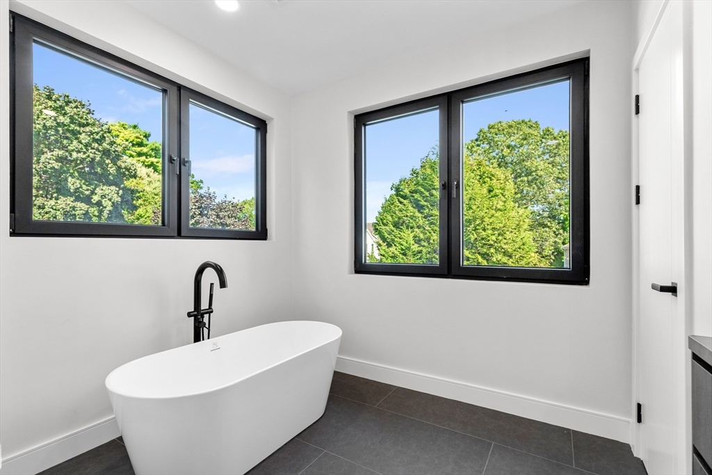 14 Winslow Road Needham, MA 02492 - Photo 16 of 32