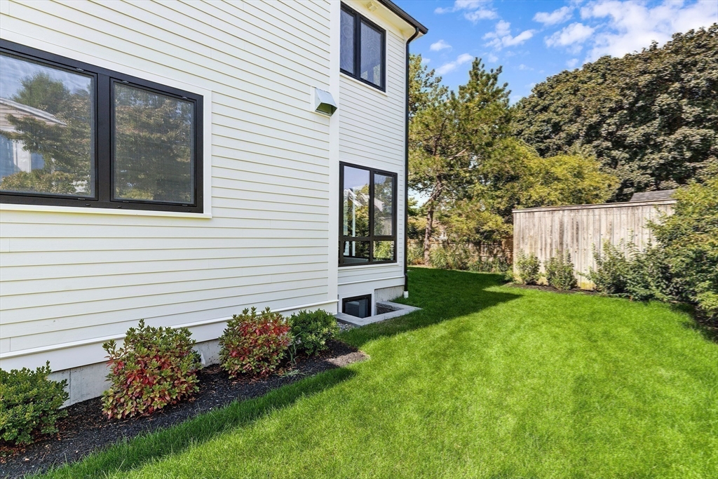 14 Winslow Road Needham, MA 02492 - Photo 29 of 32