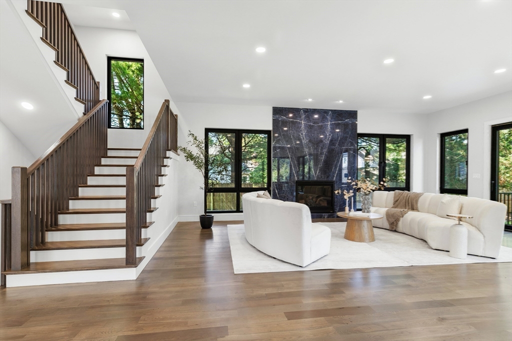 14 Winslow Road Needham, MA 02492 - Photo 7 of 32