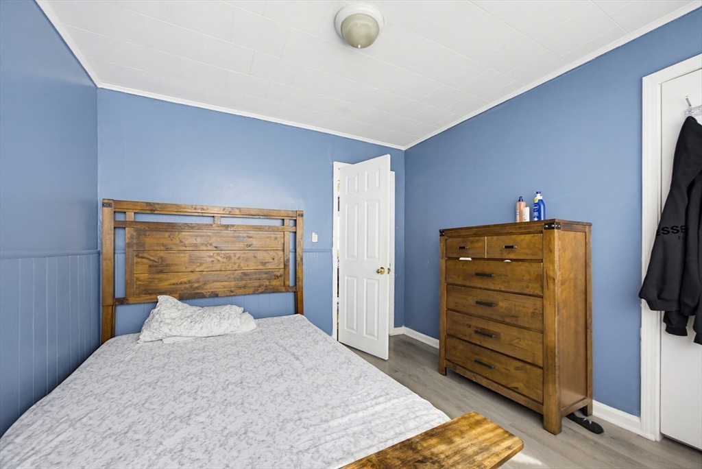 916 County Street Fall River, MA 02723 - Photo 26 of 36