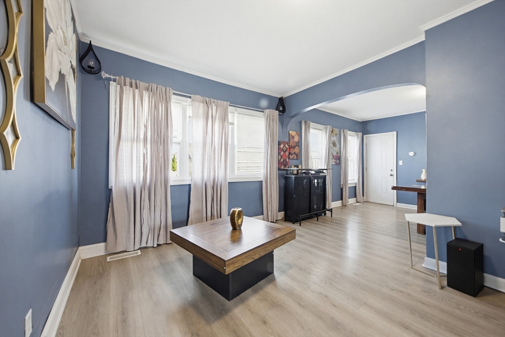 916 County Street Fall River, MA 02723 - Photo 4 of 36