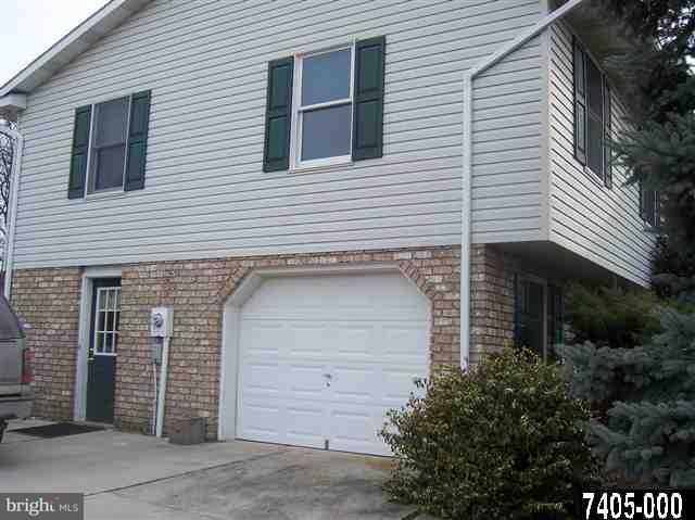996 Pine Grove Road Hanover, PA 17331 - Photo 2 of 19