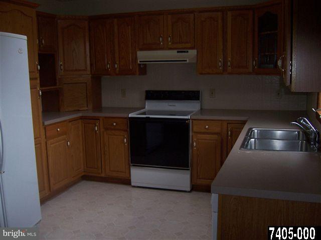 996 Pine Grove Road Hanover, PA 17331 - Photo 5 of 19
