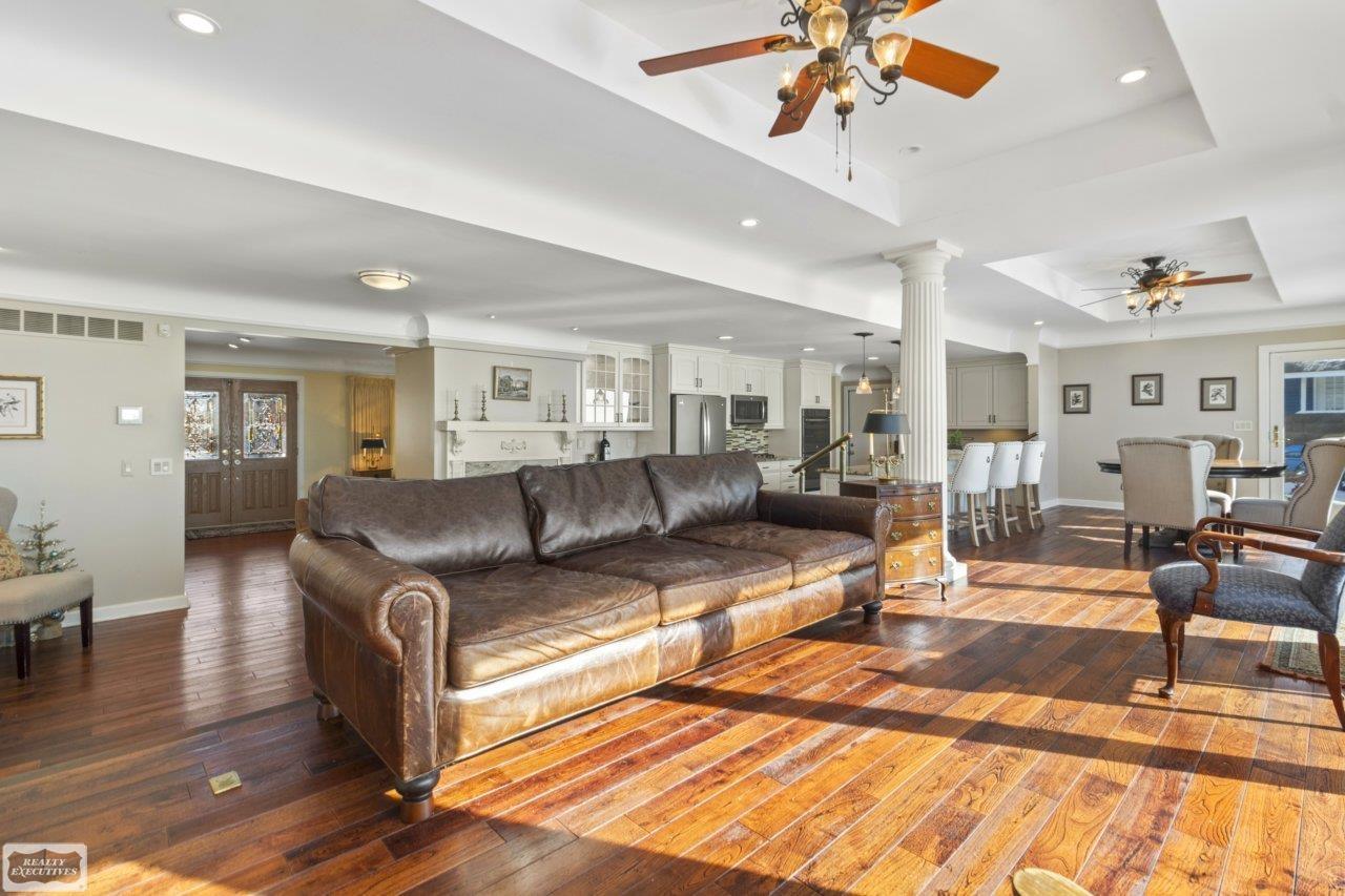 32680 South River Road Harrison Township, MI 48045 - Photo 7 of 37 Gallery Image 7