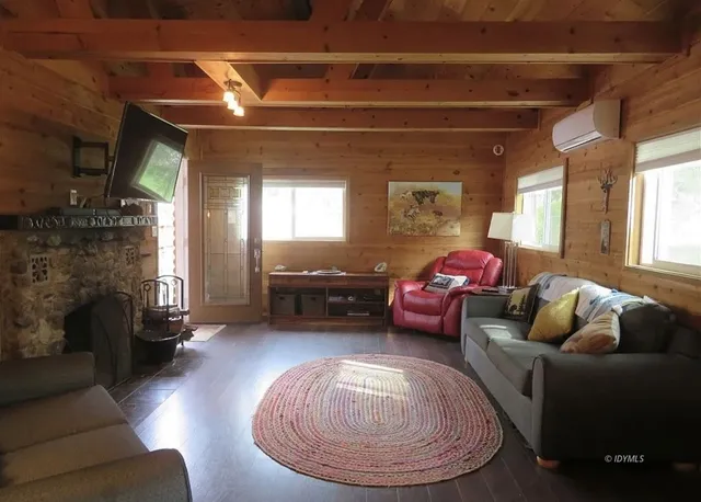 $1,750 | 35101 Barbara Lee Drive, Mountain Center, CA 92561