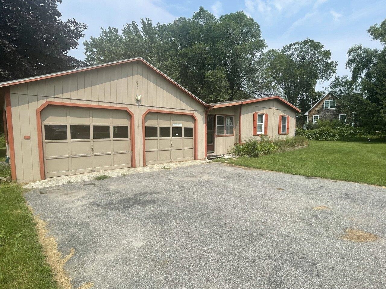 37 Donaldson Road Grand Isle, VT 05458 - Photo 2 of 38 Gallery Image 2