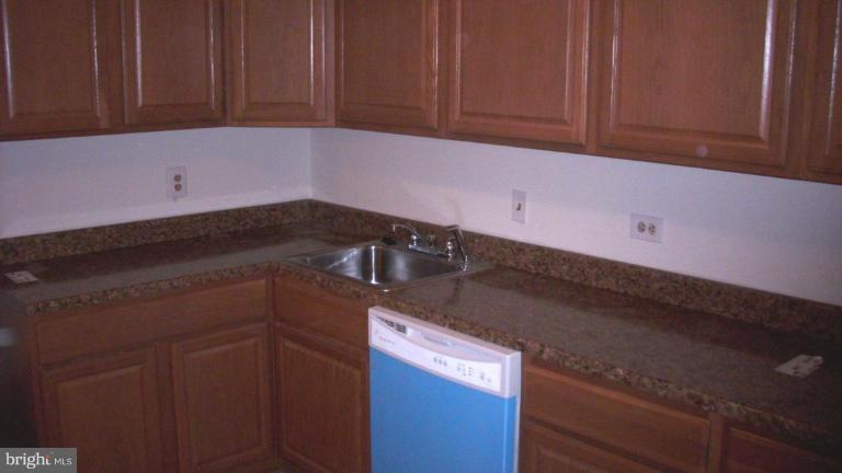 7804 Inverton Road, Unit 204 Annandale, VA 22003 - Photo 2 of 6 Kitchen