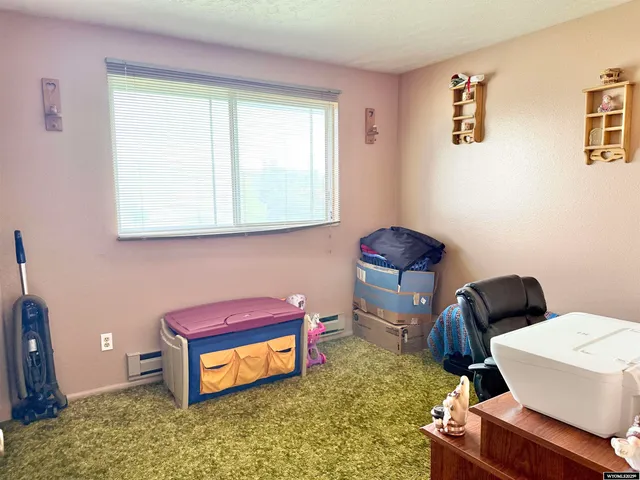 $304,000 | 1130 Canyon Road, Kemmerer, WY 83101