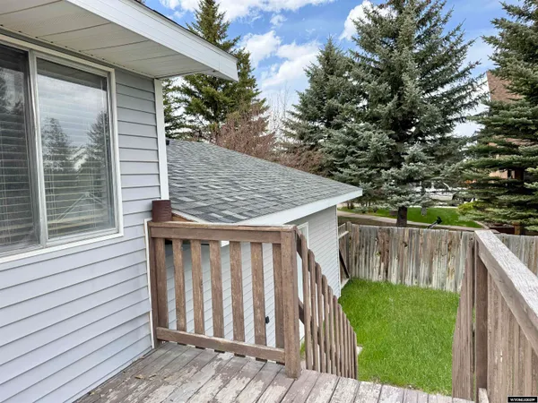 $288,000 | 1130 Canyon Road, Kemmerer, WY 83101