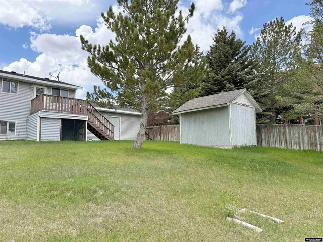 $304,000 | 1130 Canyon Road, Kemmerer, WY 83101