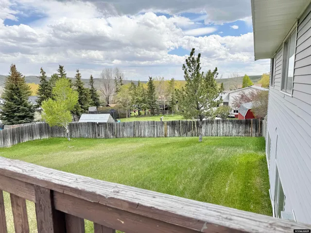 $304,000 | 1130 Canyon Road, Kemmerer, WY 83101