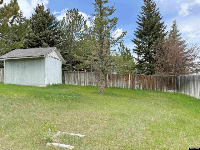 $304,000 | 1130 Canyon Road, Kemmerer, WY 83101