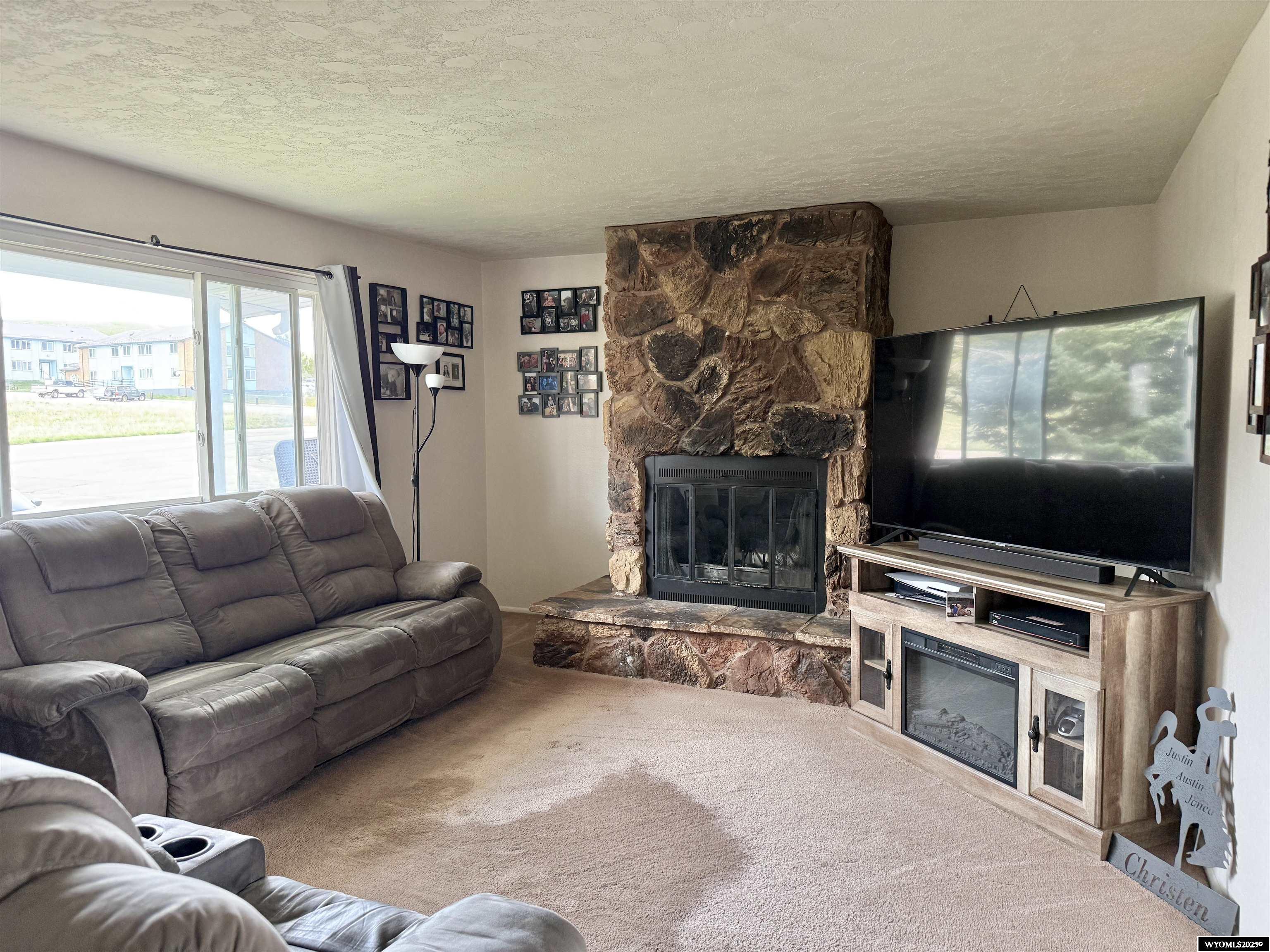 1130 Canyon Road Kemmerer, WY 83101 - Photo 5 of 40