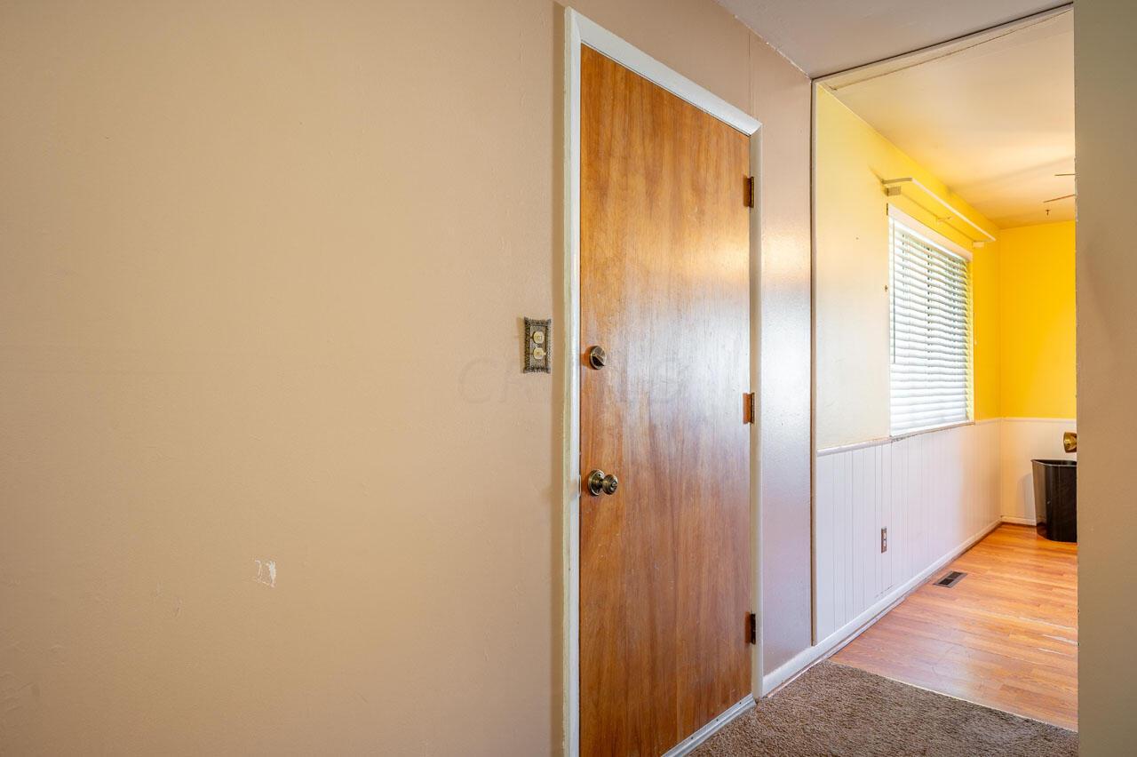 1456 Koebel Road Columbus, OH 43207 - Photo 5 of 26 From the front door directly into the living room.