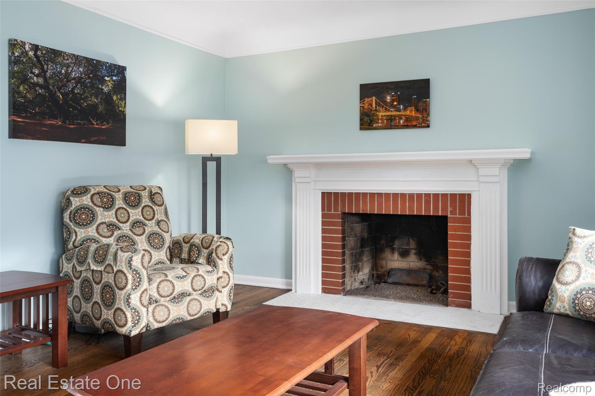 2470 West Tienken Road Rochester, MI 48306 - Photo 3 of 31 2470-W-Tienken-Road-9.jpg