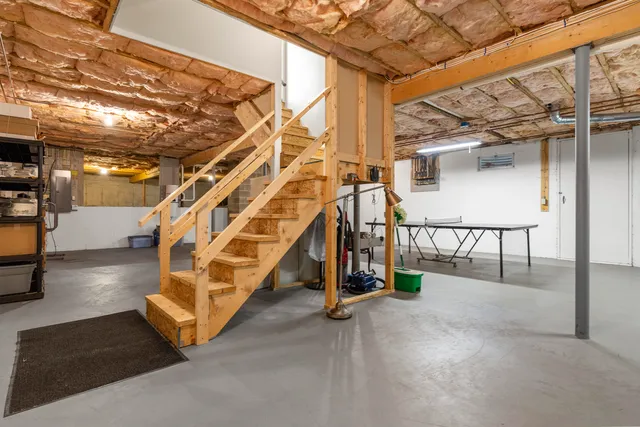 $915,000 | 25 Stoneybrook Lane, Bristol, ME 04539